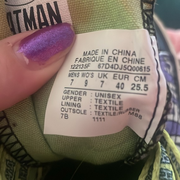 Joker & Batman High Top Converse—Chuck Taylor All Star—Canvas Sneakers—Like New - Picture 5 of 6